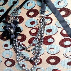 Elegant Black and Silver Beaded Necklace